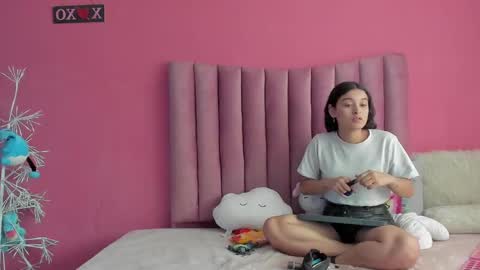 JUSTIN Y JAZMIN online show from 24, 1, 2025