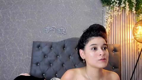 JUSTIN Y JAZMIN online show from 3, 2, 2025