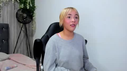 JUSTIN Y JAZMIN online show from 18, 2, 2025