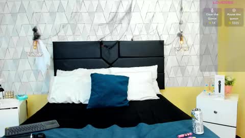 Justine online show from 6, 11, 2025