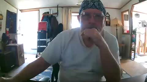 justlustagain online show from 23, 4, 2026