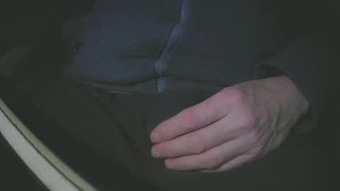 Snapshot of justme39057 chatting on 2, 1, 2025 Justme39057 online show from 2, 1, 2025