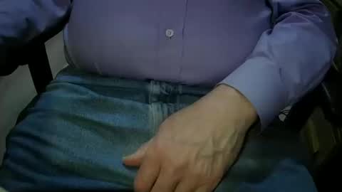 Snapshot of justme39057 chatting on 13, 10, 2025 Justme39057 online show from 13, 10, 2025