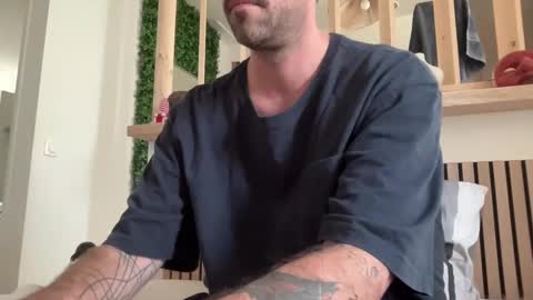 justmeandyou00 online show from 9, 2, 2025