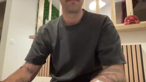 justmeandyou00 online show from 27, 2, 2025