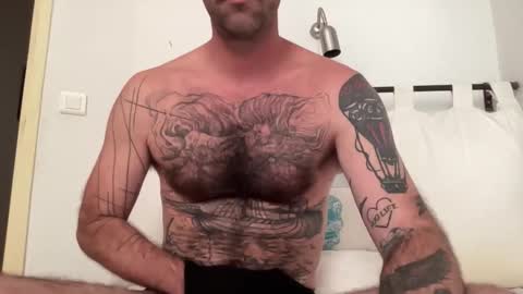 justmeandyou00 online show from 6, 10, 2025