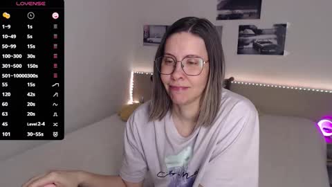 Julie online show from 11, 4, 2026