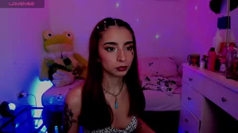 Mia online show from 7, 1, 2025