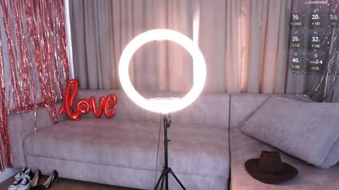 Snapshot of k_kimikooo chatting on 17, 9, 2025 Amely online show from 17, 9, 2025