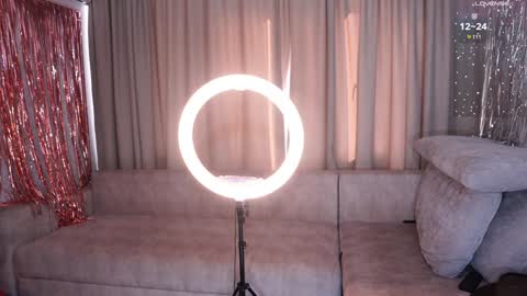 Snapshot of k_kimikooo chatting on 10, 10, 2025 Amely online show from 10, 10, 2025