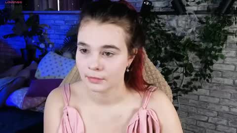 Snapshot of kacey_love chatting on 7, 5, 2026 Kacey online show from 7, 5, 2026