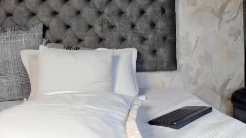 KAEL online show from 2, 2, 2025