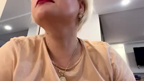 Kaelia and Daniel online show from 21, 10, 2025