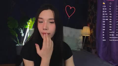 Kaia Monday Thursday FridaySaturdaySunday online show from 9, 3, 2025