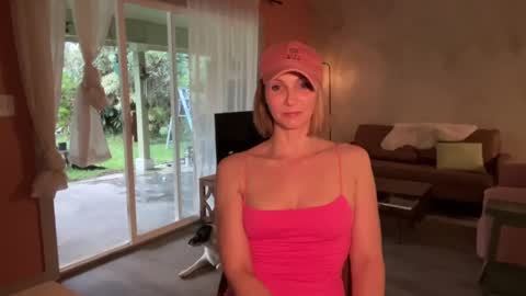 Snapshot of kaileeshy chatting on 23, 1, 2025 Kailee Smile online show from 23, 1, 2025