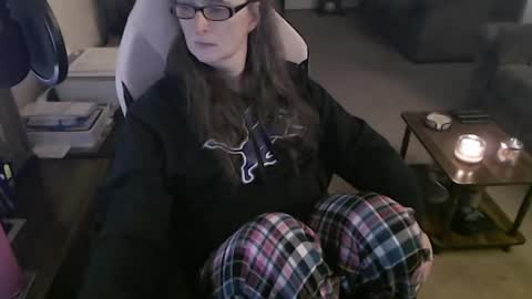 Snapshot of kait331 chatting on 5, 1, 2025 Camprincess331 online show from 5, 1, 2025