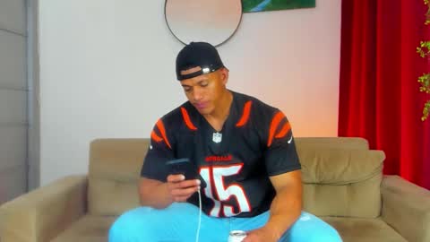 Snapshot of kale_tomson chatting on 1, 3, 2026 kale thomson online show from 1, 3, 2026