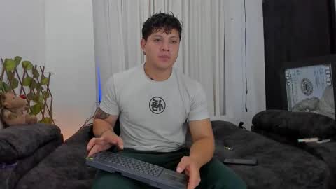 Kaledd musclees room Master online show from 23, 10, 2025