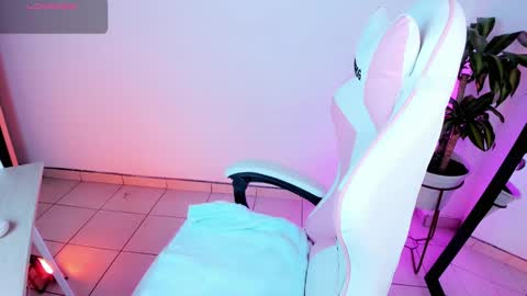 Snapshot of kali_ka chatting on 25, 9, 2025 Kali Ka Please help me with your thumbs up its important dont forget my birthday on October 26 online show from 25, 9, 2025