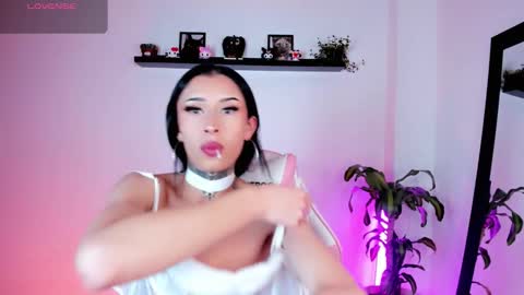 Snapshot of kali_ka chatting on 17, 10, 2025 Kali Ka Please help me with your thumbs up its important dont forget my birthday on October 26 online show from 17, 10, 2025