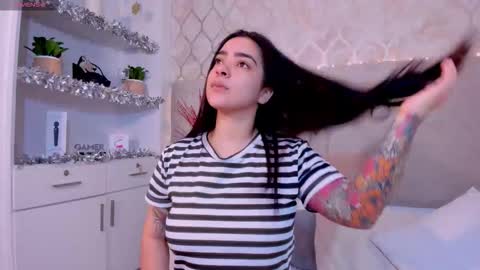 Kamila Betancourt online show from 21, 12, 2025