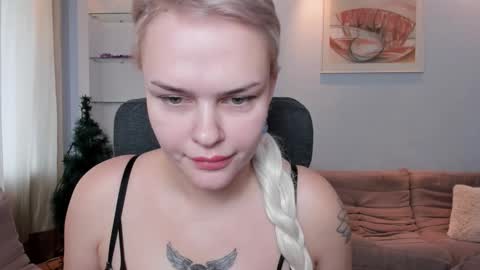 Camila online show from 5, 12, 2025