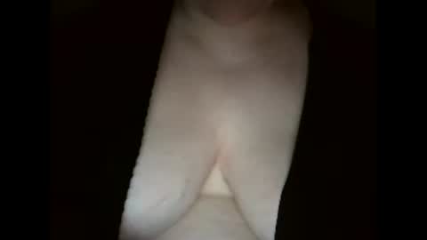 Snapshot of kamillalalove chatting on 2, 3, 2025 KamillaLaLove online show from 2, 3, 2025