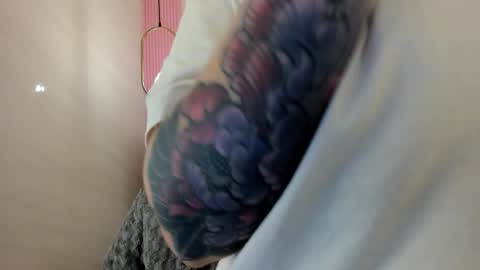 CAMILA   IG Camila2oficial online show from 8, 1, 2026