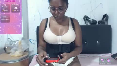 Paola online show from 8, 4, 2026