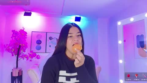 Kaori online show from 8, 10, 2025