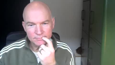 Robbie online show from 21, 12, 2024