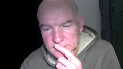 Robbie online show from 14, 11, 2025