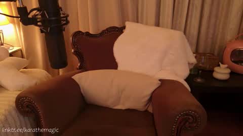 I am here around 5am GMT karathemagic online show from 28, 11, 2025