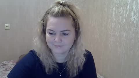 karennelsonx online show from 12, 1, 2025