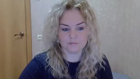 karennelsonx online show from 4, 10, 2025