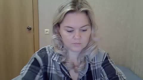 karennelsonx online show from 25, 2, 2026