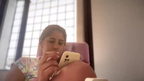 Snapshot of kariina_candy chatting on 25, 2, 2025 kariina candy and fox online show from 25, 2, 2025