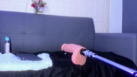 Snapshot of karina_gomez_18 chatting on 6, 2, 2026 Kari online show from 6, 2, 2026