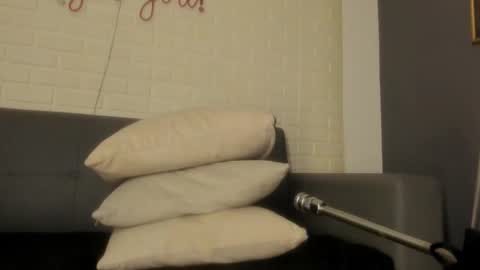 Snapshot of karina_gomez_18 chatting on 8, 2, 2026 Kari online show from 8, 2, 2026