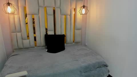 Karla  online show from 24, 1, 2025