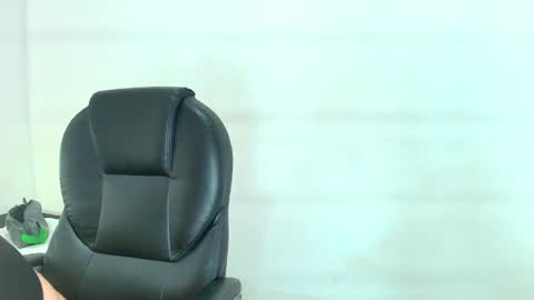 karla_hilton1 online show from 10, 4, 2026