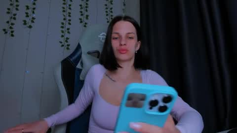 Snapshot of karla_lim chatting on 15, 5, 2026 karla_lim online show from 15, 5, 2026
