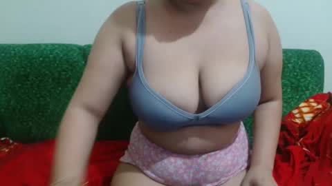 karla_me22 online show from 7, 4, 2026