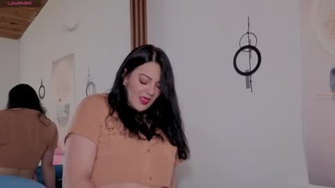 Snapshot of karla_valk1 chatting on 29, 9, 2025 karla online show from 29, 9, 2025