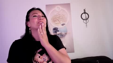 Snapshot of karla_valk1 chatting on 5, 11, 2025 karla online show from 5, 11, 2025