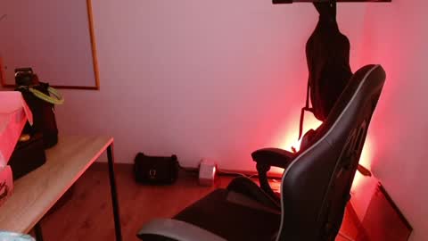 karlavittar online show from 3, 2, 2025