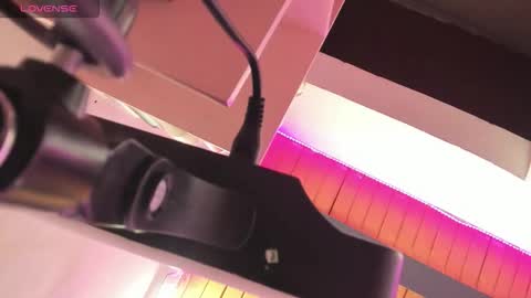 Snapshot of karly_moonn chatting on 10, 11, 2025 Karly Moonns online show from 10, 11, 2025