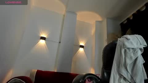 Snapshot of karlye_hot chatting on 12, 7, 2026 KARLYE online show from 12, 7, 2026