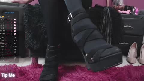  Karly  online show from 19, 2, 2025