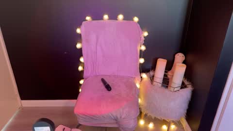 KarmaRosexx online show from 1, 1, 2025